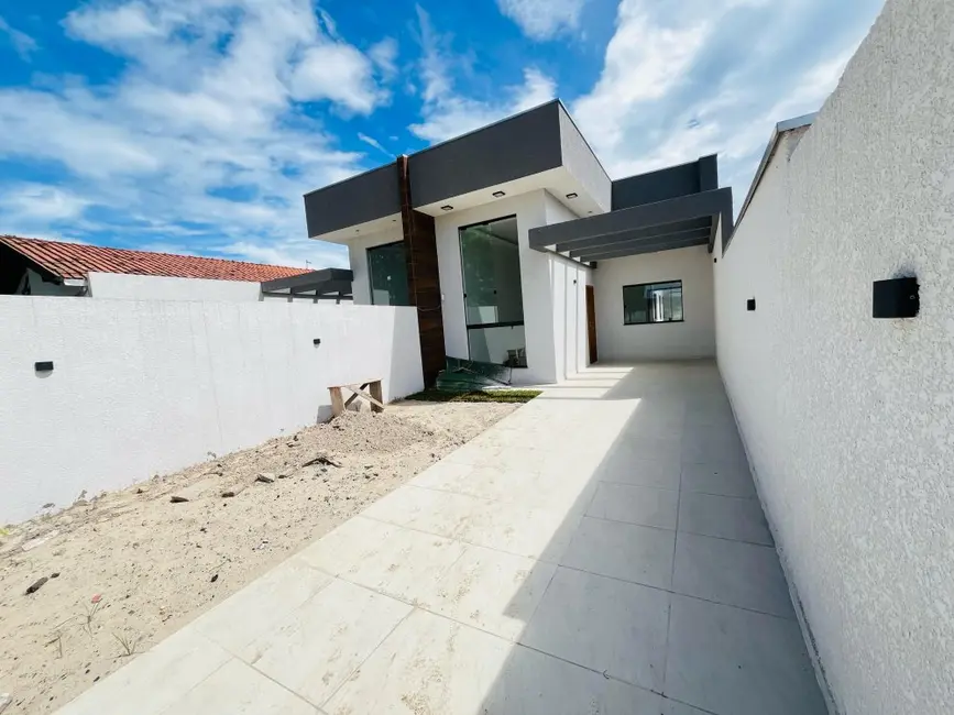 Casa com 3 quartos à venda, 78m2 em Matinhos - PR - imagem 1 Foto 1 de Casa com 3 quartos à venda, 78m2 em Matinhos - PR