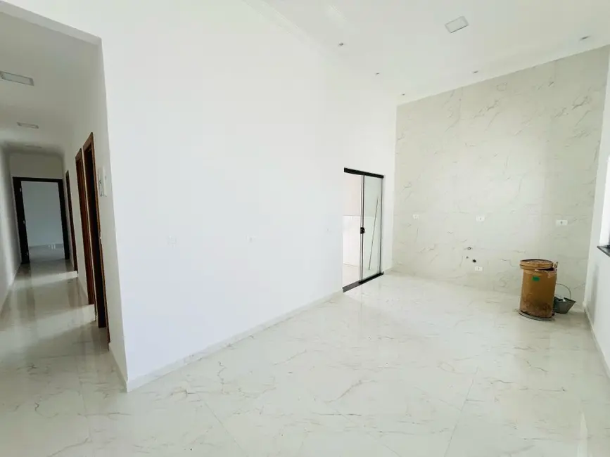 Casa com 3 quartos à venda, 78m2 em Matinhos - PR - imagem 6 Foto 6 de Casa com 3 quartos à venda, 78m2 em Matinhos - PR