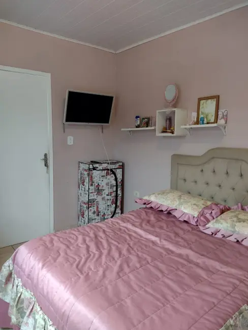 Foto 3 de Casa com 5 quartos à venda, 111m2 em Matinhos - PR