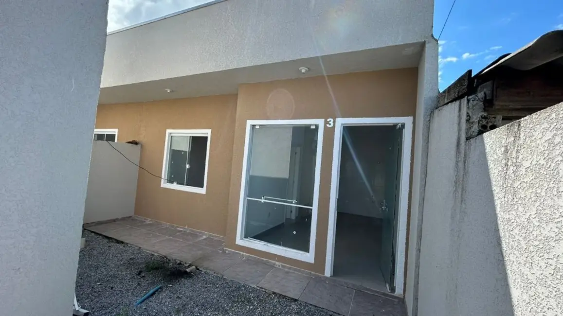 Foto 1 de Casa com 3 quartos à venda, 56m2 em Matinhos - PR