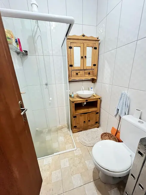 Foto 9 de Casa com 2 quartos à venda, 55m2 em Matinhos - PR