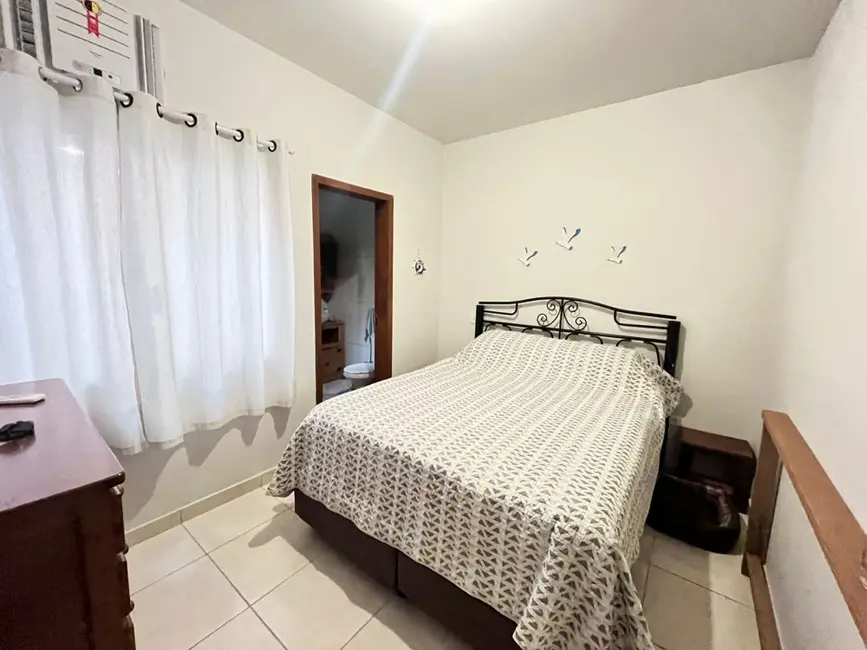 Foto 7 de Casa com 2 quartos à venda, 55m2 em Matinhos - PR