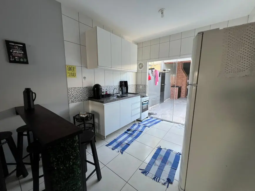 Foto 6 de Casa com 2 quartos à venda, 70m2 em Pontal Do Parana - PR