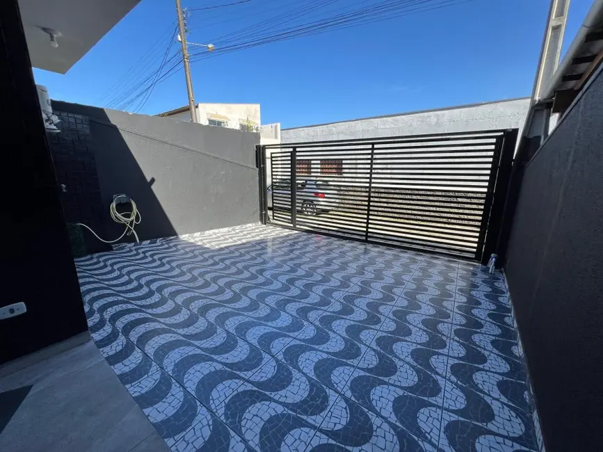 Foto 2 de Casa com 2 quartos à venda, 70m2 em Pontal Do Parana - PR