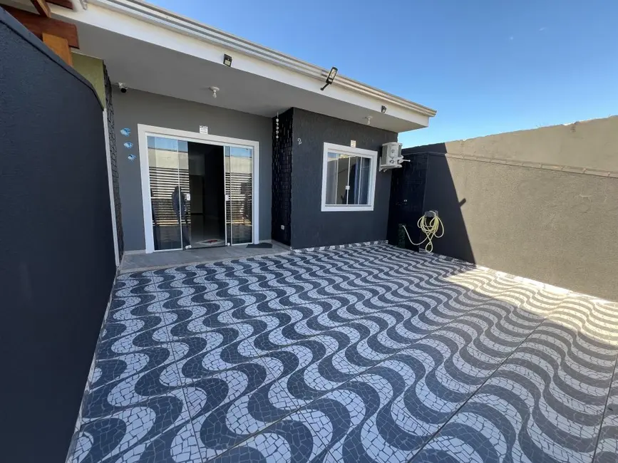 Foto 1 de Casa com 2 quartos à venda, 70m2 em Pontal Do Parana - PR