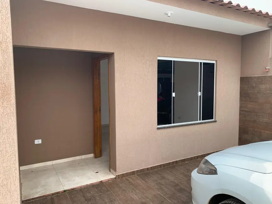 Foto 1 de Casa com 3 quartos à venda, 74m2 em Pontal Do Parana - PR