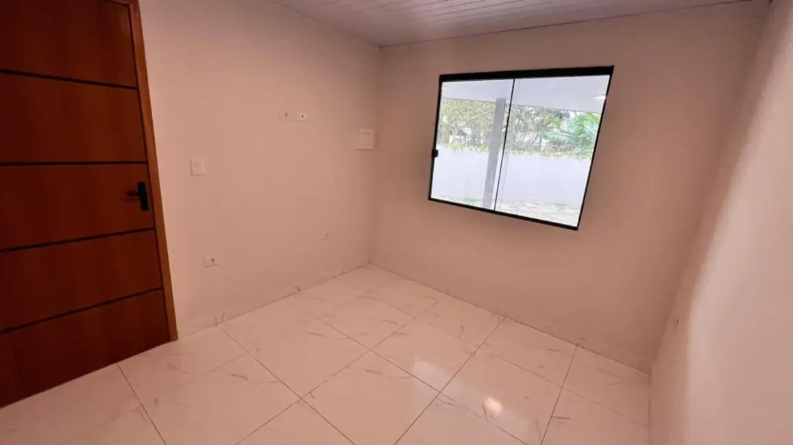 Foto 5 de Casa com 2 quartos à venda, 55m2 em Matinhos - PR