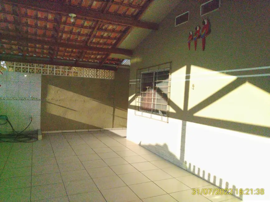 Foto 2 de Casa com 2 quartos à venda, 83m2 em Matinhos - PR