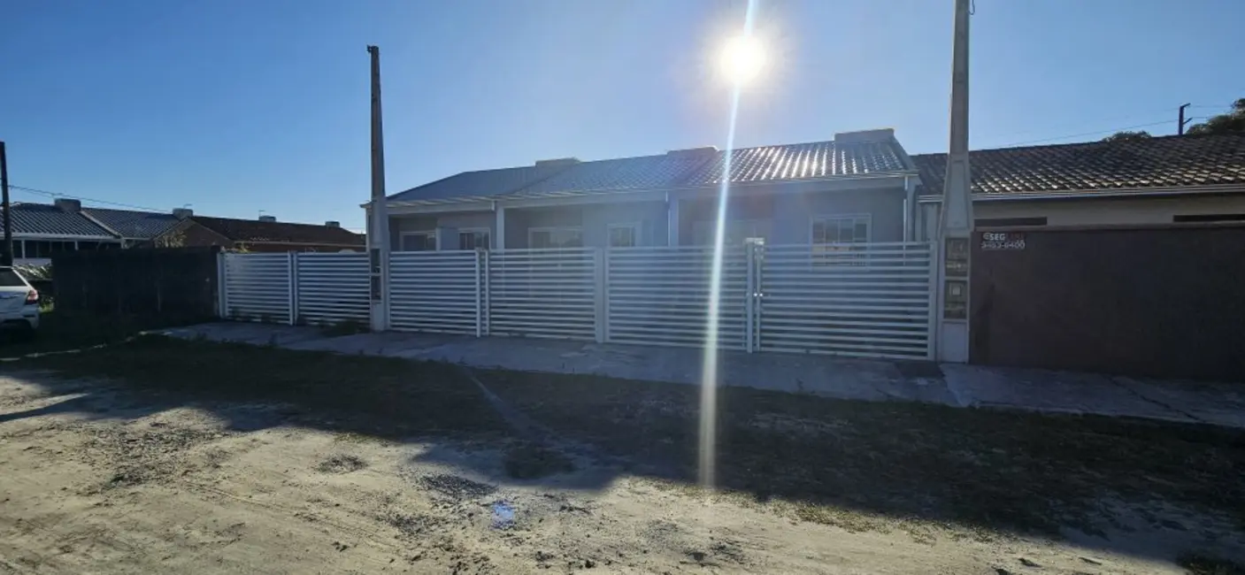 Foto 2 de Casa com 2 quartos à venda, 48m2 em Pontal Do Parana - PR