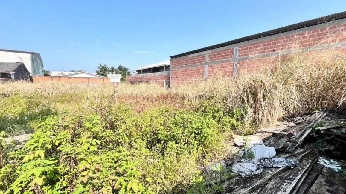 Foto 3 de Terreno / Lote à venda, 390m2 em Matinhos - PR