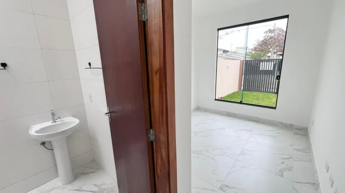 Foto 9 de Casa com 2 quartos à venda, 65m2 em Matinhos - PR