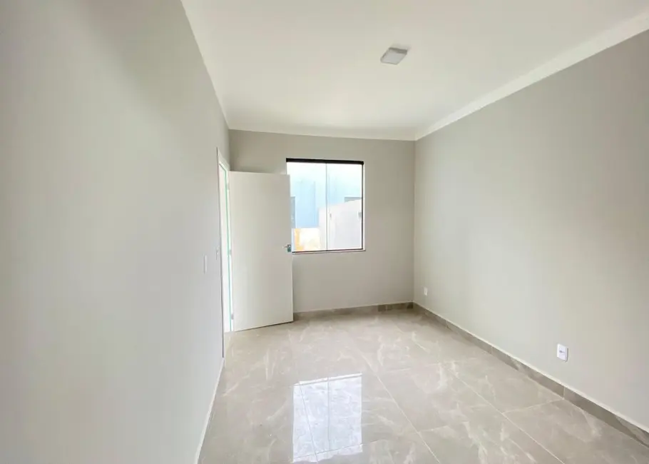 Foto 6 de Casa com 3 quartos à venda, 147m2 em Shangri-la, Pontal Do Parana - PR