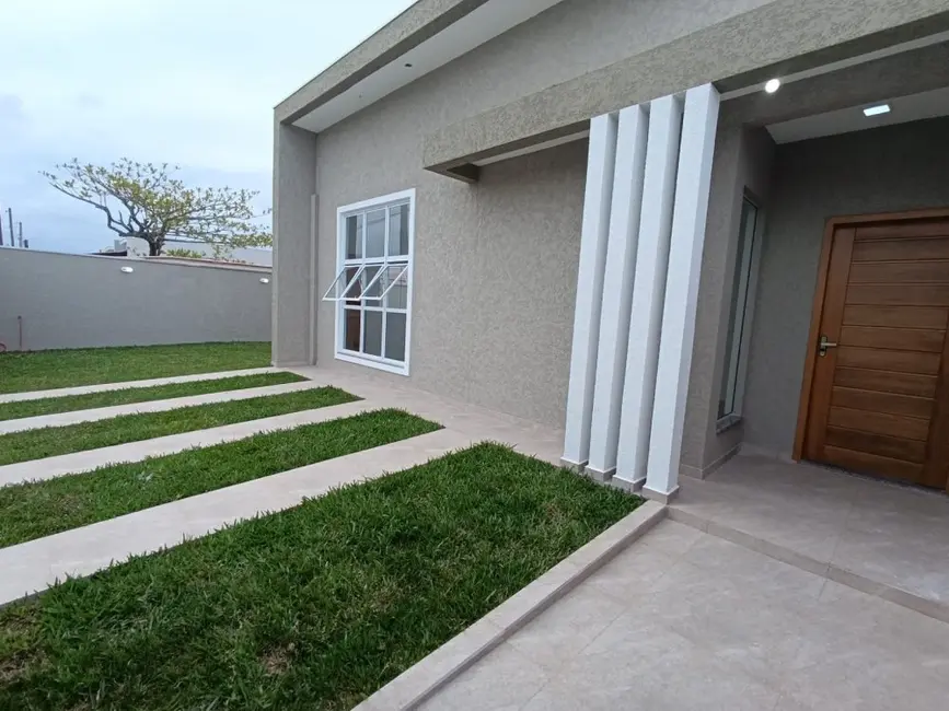 Foto 3 de Casa com 3 quartos à venda, 72m2 em Matinhos - PR