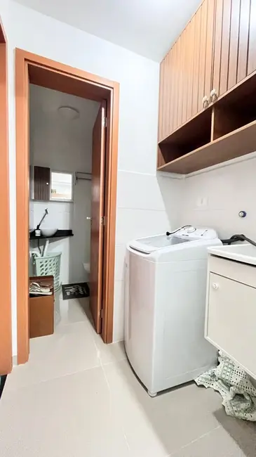 Apartamento com 1 quarto à venda, 44m2 em Matinhos - PR - imagem 3 Foto 3 de Apartamento com 1 quarto à venda, 44m2 em Matinhos - PR