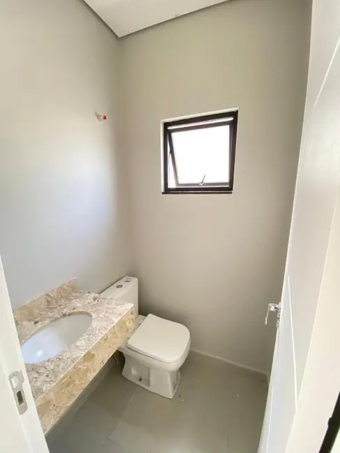 Foto 7 de Sobrado com 3 quartos à venda, 118m2 em Matinhos - PR