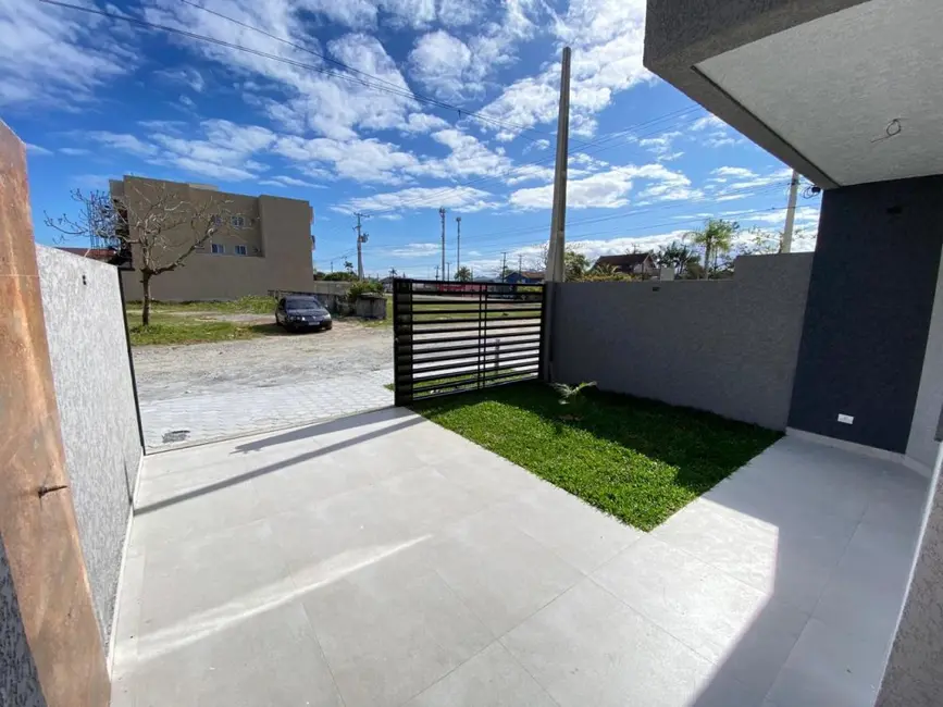 Foto 3 de Sobrado com 3 quartos à venda, 118m2 em Matinhos - PR