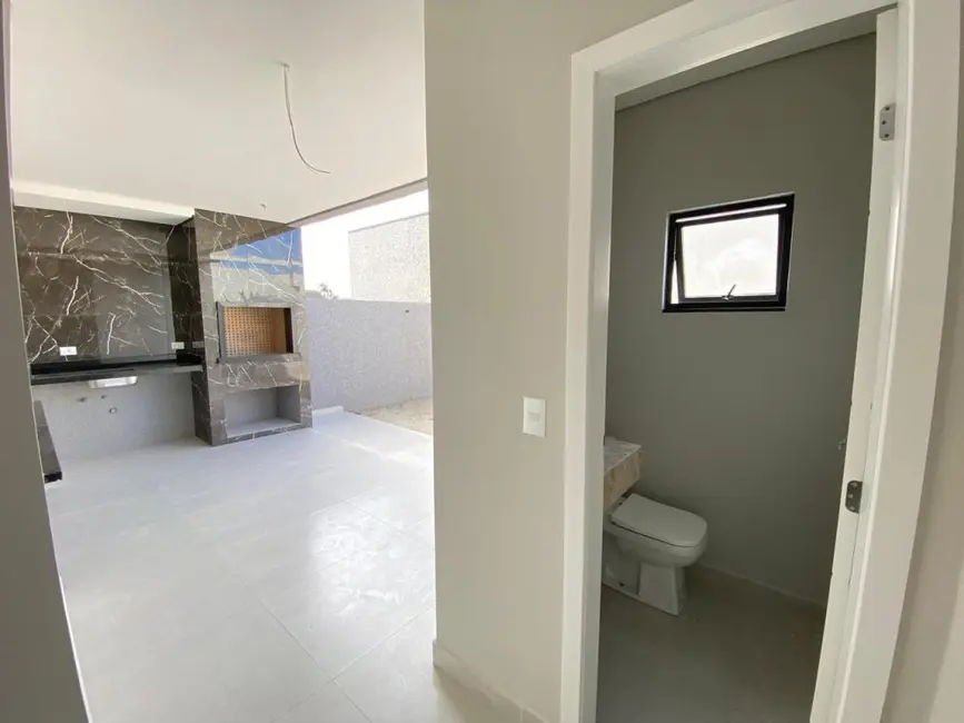 Foto 6 de Sobrado com 3 quartos à venda, 118m2 em Matinhos - PR