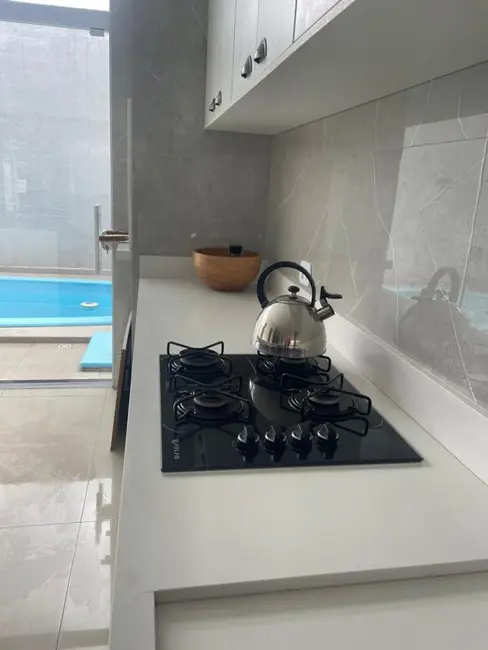Foto 5 de Sobrado com 3 quartos para alugar, 40m2 em Pontal Do Parana - PR