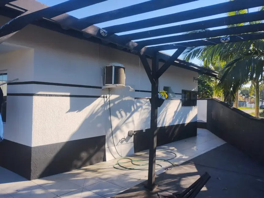 Foto 8 de Casa com 3 quartos à venda, 40m2 em Pontal Do Parana - PR