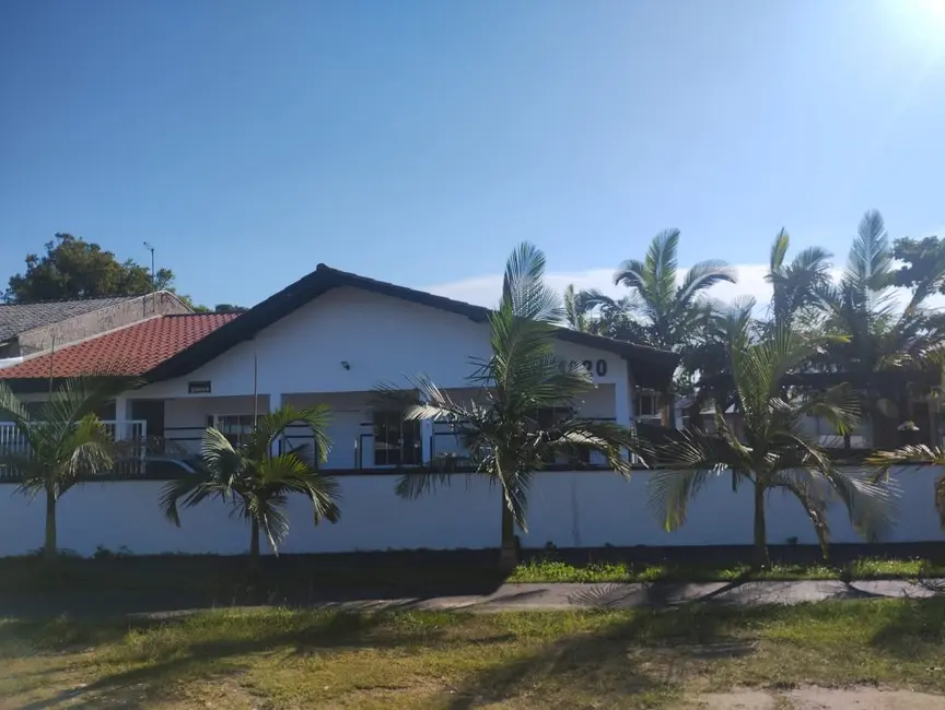 Foto 2 de Casa com 3 quartos à venda, 40m2 em Pontal Do Parana - PR