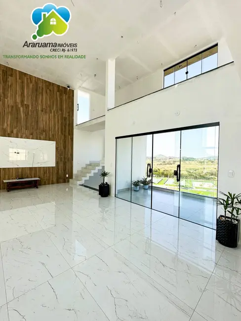 Casa com 3 quartos à venda, 642m2 em Araruama - RJ - imagem 8 Foto 8 de Casa com 3 quartos à venda, 642m2 em Araruama - RJ