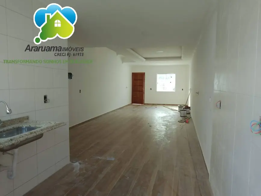 Casa com 2 quartos à venda, 150m2 em Centro, Araruama - RJ - imagem 3 Foto 3 de Casa com 2 quartos à venda, 150m2 em Centro, Araruama - RJ