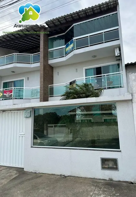 Foto 1 de Casa com 4 quartos à venda, 225m2 em Araruama - RJ