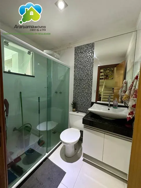 Foto 5 de Casa com 4 quartos à venda, 225m2 em Araruama - RJ