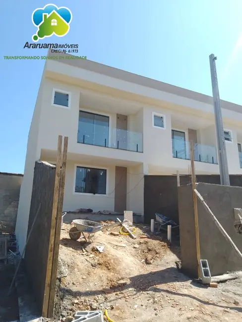 Foto 2 de Casa com 2 quartos à venda, 130m2 em Araruama - RJ