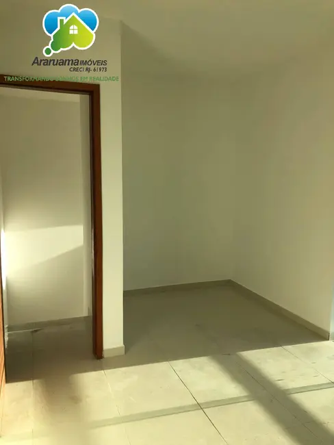 Foto 8 de Casa com 2 quartos à venda, 100m2 em Araruama - RJ