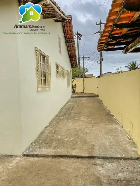 Foto 4 de Casa com 2 quartos à venda, 251m2 em Araruama - RJ