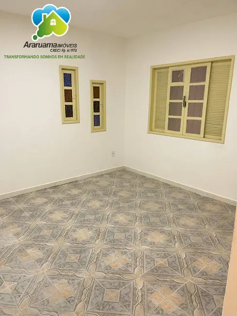 Foto 6 de Casa com 2 quartos à venda, 251m2 em Araruama - RJ