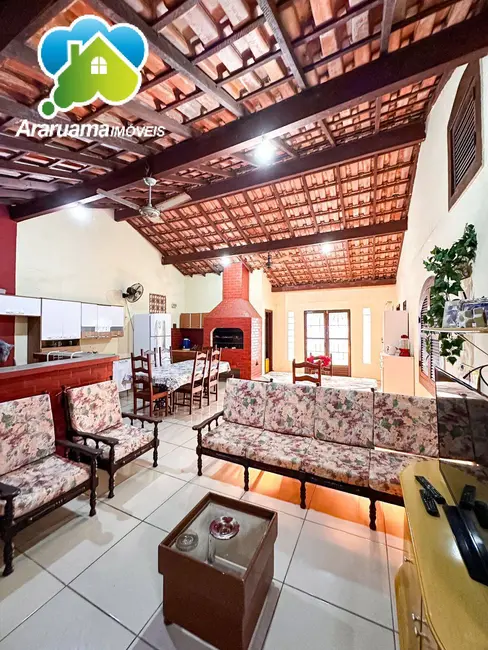 Casa com 7 quartos à venda, 698m2 em Araruama - RJ - imagem 8 Foto 8 de Casa com 7 quartos à venda, 698m2 em Araruama - RJ