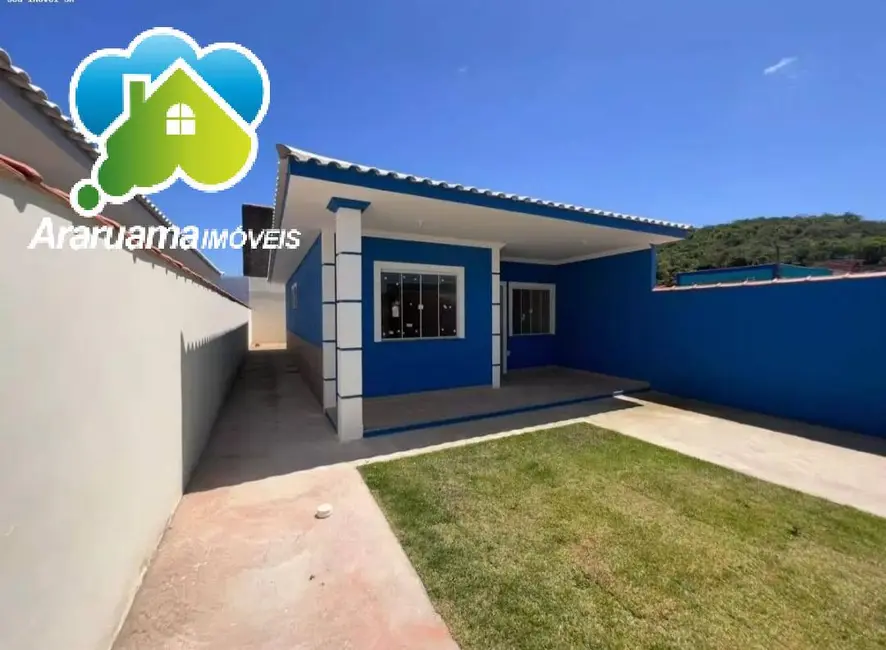 Foto 2 de Casa com 2 quartos à venda em Araruama - RJ