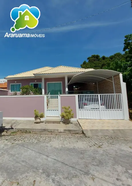 Foto 2 de Casa com 3 quartos à venda em Araruama - RJ