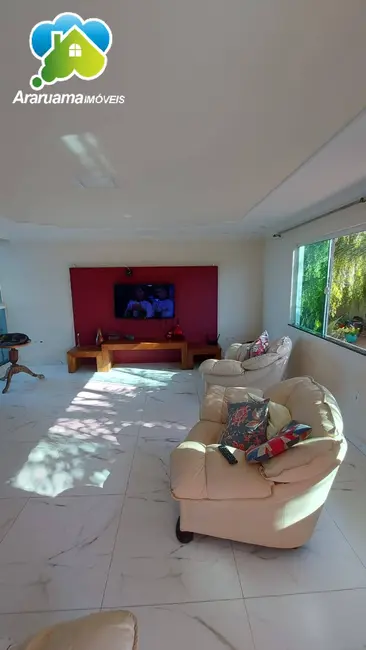 Foto 9 de Casa com 3 quartos à venda, 575m2 em Araruama - RJ