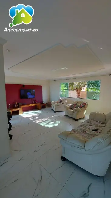 Foto 8 de Casa com 3 quartos à venda, 575m2 em Araruama - RJ