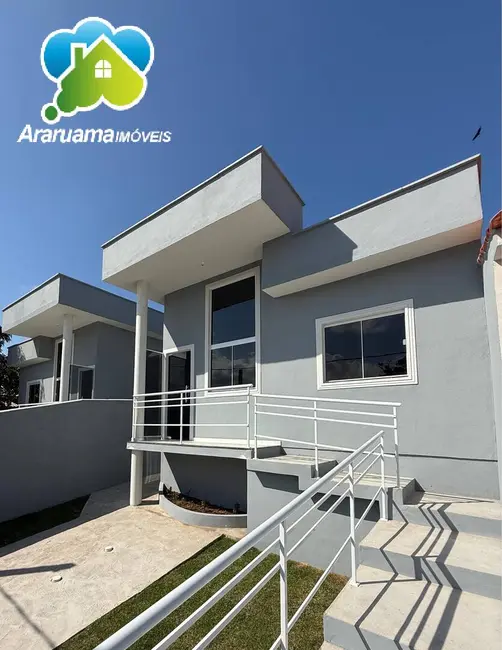 Casa com 3 quartos à venda, 225m2 em Araruama - RJ - imagem 1 Foto 1 de Casa com 3 quartos à venda, 225m2 em Araruama - RJ