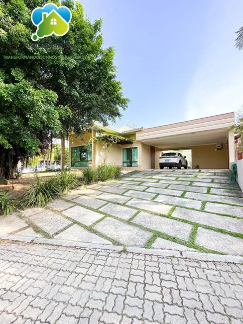 Foto 4 de Casa com 3 quartos à venda, 600m2 em Araruama - RJ