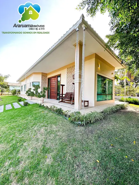 Foto 1 de Casa com 3 quartos à venda, 600m2 em Araruama - RJ