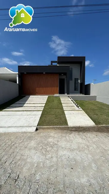 Foto 1 de Casa com 2 quartos à venda, 315m2 em Araruama - RJ