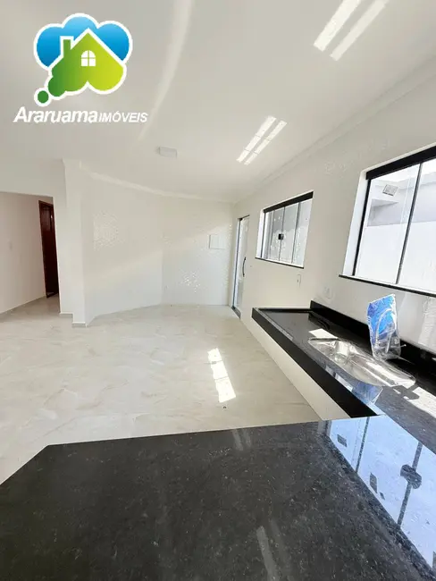 Foto 6 de Casa com 3 quartos à venda, 263m2 em Araruama - RJ