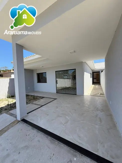 Foto 1 de Casa com 3 quartos à venda, 263m2 em Araruama - RJ