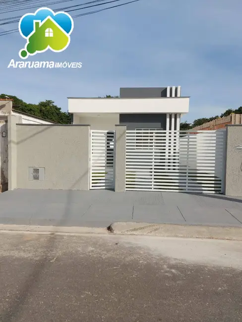 Foto 2 de Casa com 2 quartos à venda, 267m2 em Araruama - RJ