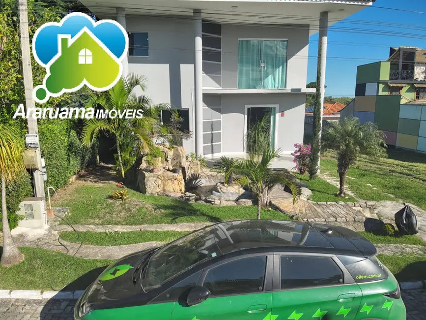 Foto 1 de Casa com 4 quartos à venda, 360m2 em Araruama - RJ