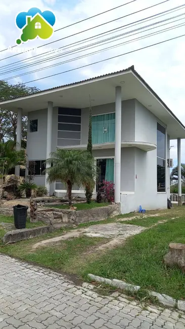 Casa com 4 quartos à venda, 360m2 em Araruama - RJ - imagem 3 Foto 3 de Casa com 4 quartos à venda, 360m2 em Araruama - RJ