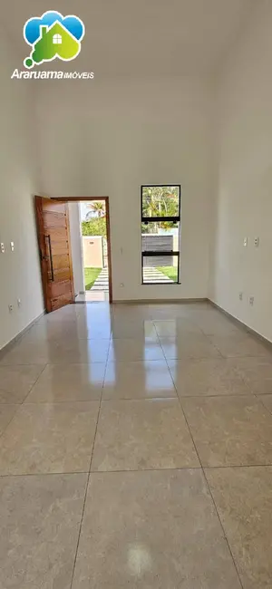 Casa com 3 quartos à venda, 300m2 em Araruama - RJ - imagem 6 Foto 6 de Casa com 3 quartos à venda, 300m2 em Araruama - RJ