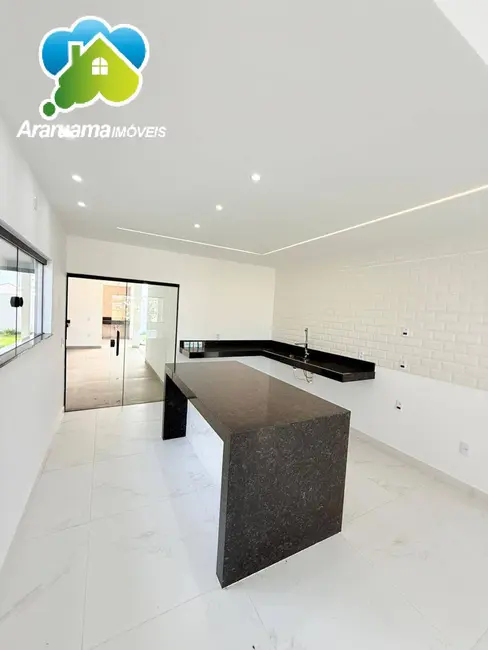 Foto 6 de Casa com 3 quartos à venda em Araruama - RJ