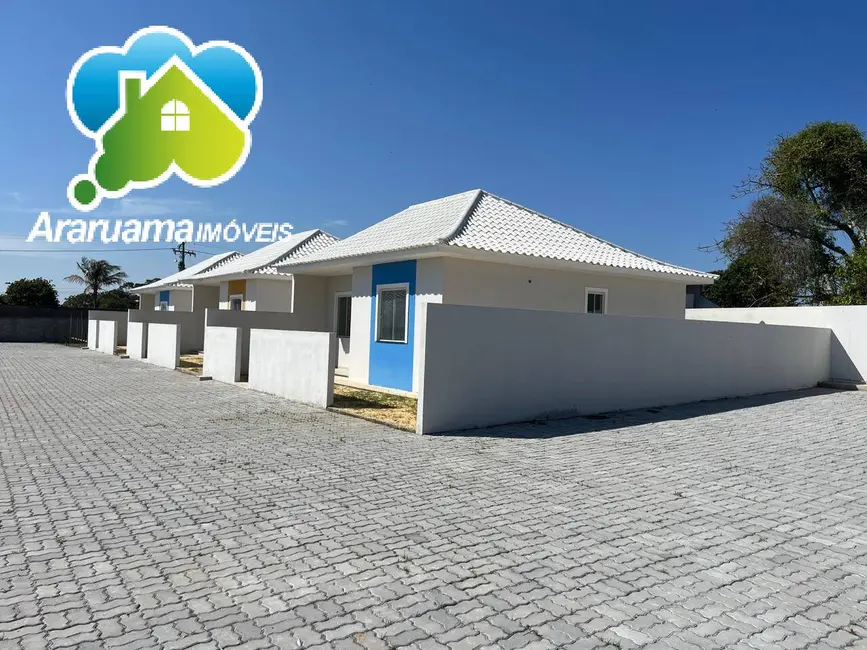 Foto 2 de Casa com 2 quartos à venda em Araruama - RJ