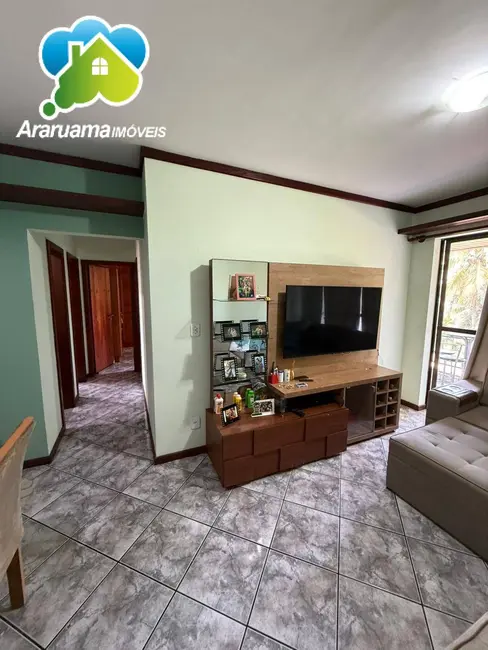 Foto 6 de Apartamento com 3 quartos à venda em Araruama - RJ